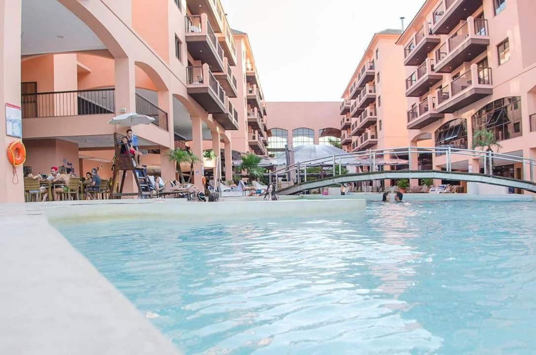 Apto Pes Na Areia Em Hotel Jurere Beach Jurere Internacional Florianópolis Exterior foto
